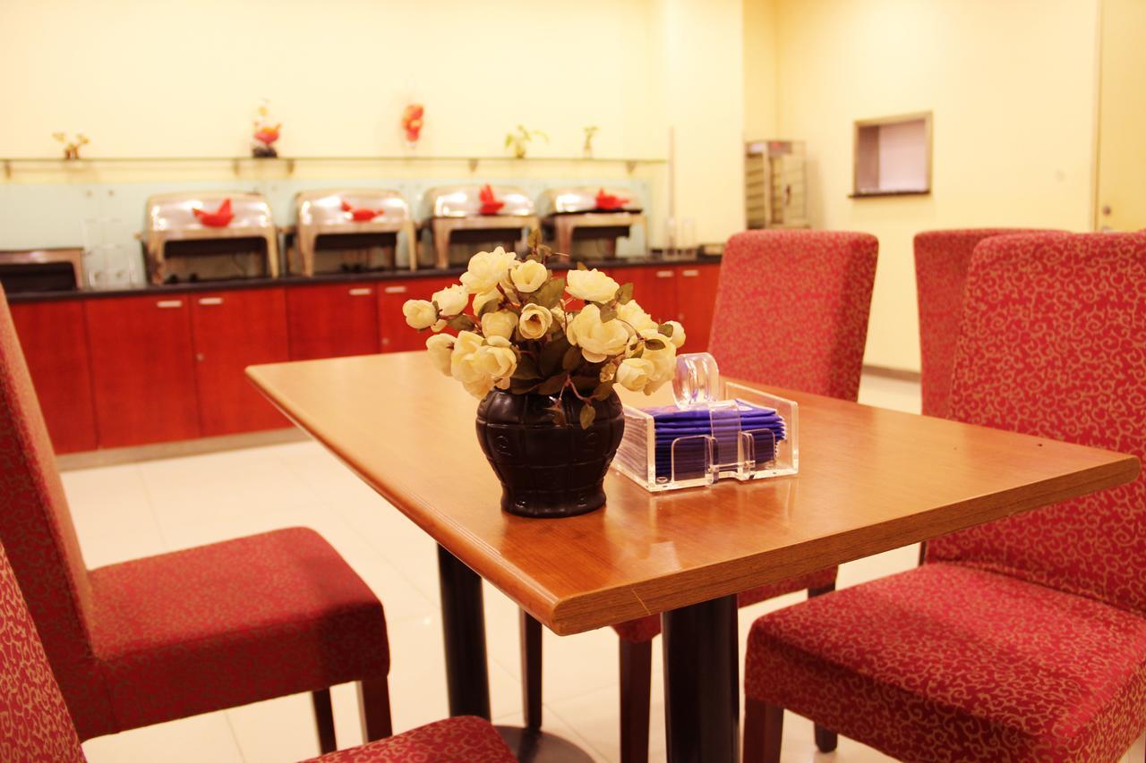 Hanting Express Nantong Sports Convention And Exhibition Center Ngoại thất bức ảnh